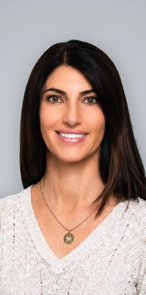 suzanne bio-image